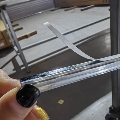 Barra distanziatrice termica in alluminio rivestita in butile (0,18-0,33 mm) per l'incollaggio del vetro a telai di porte/finestre